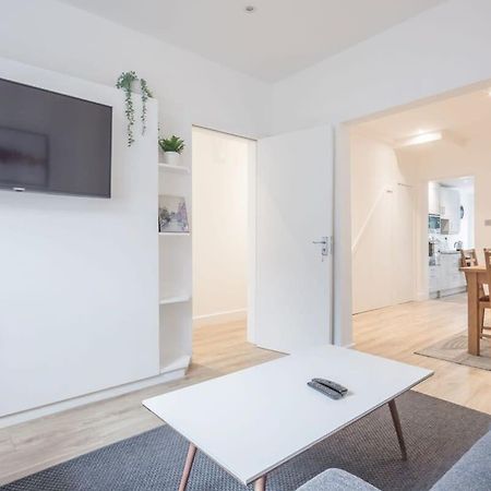Refurbished High Spec Central Family Home CBG Exterior foto