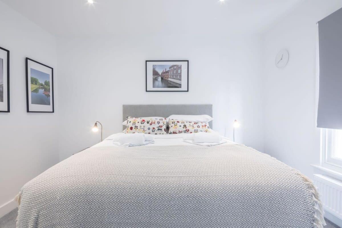 Refurbished High Spec Central Family Home CBG Exterior foto