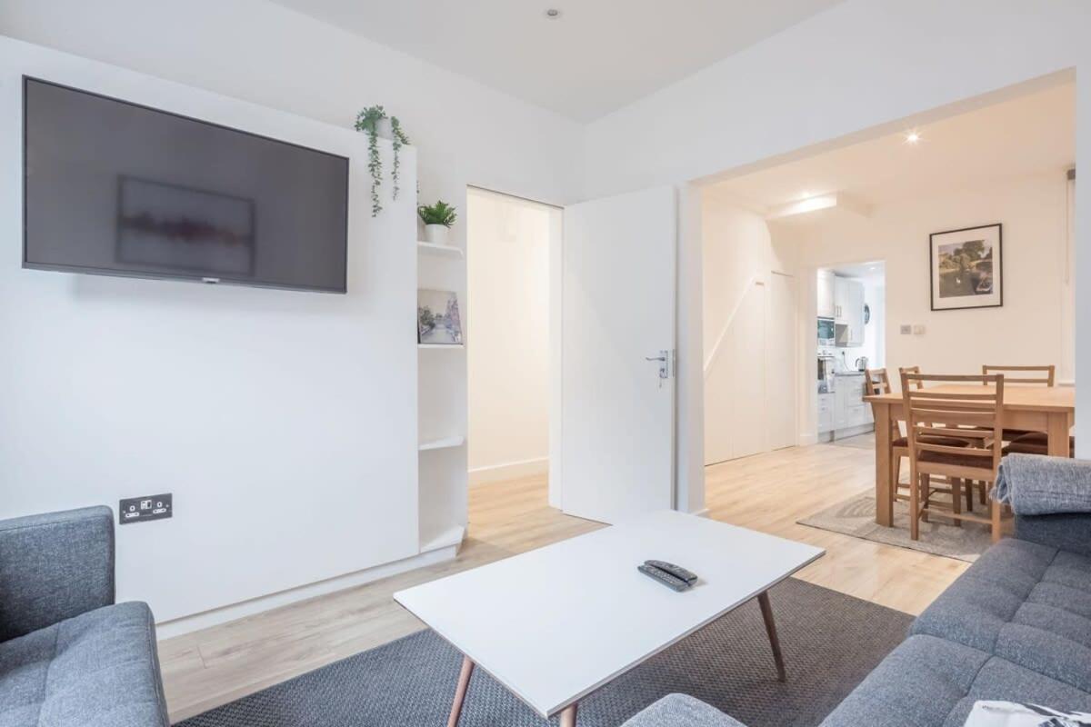 Refurbished High Spec Central Family Home CBG Exterior foto